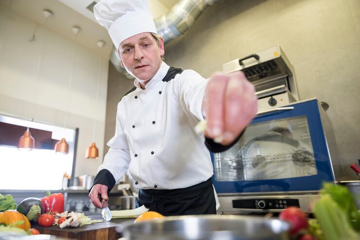 High Volume Catering Kitchen Management