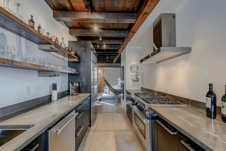 restaurant kitchen layout small space UAE