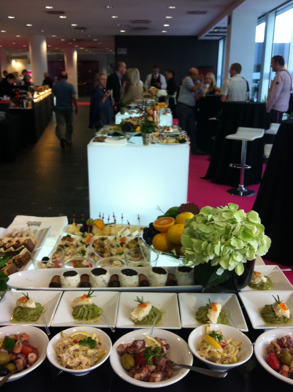 corporate catering Dubai contracts