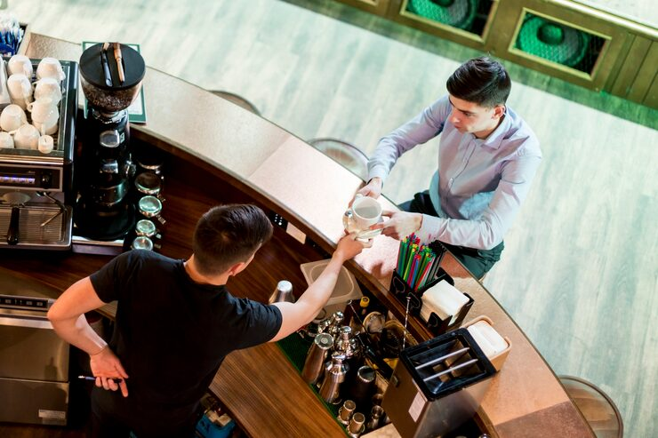 profitable café operations Dubai high rent